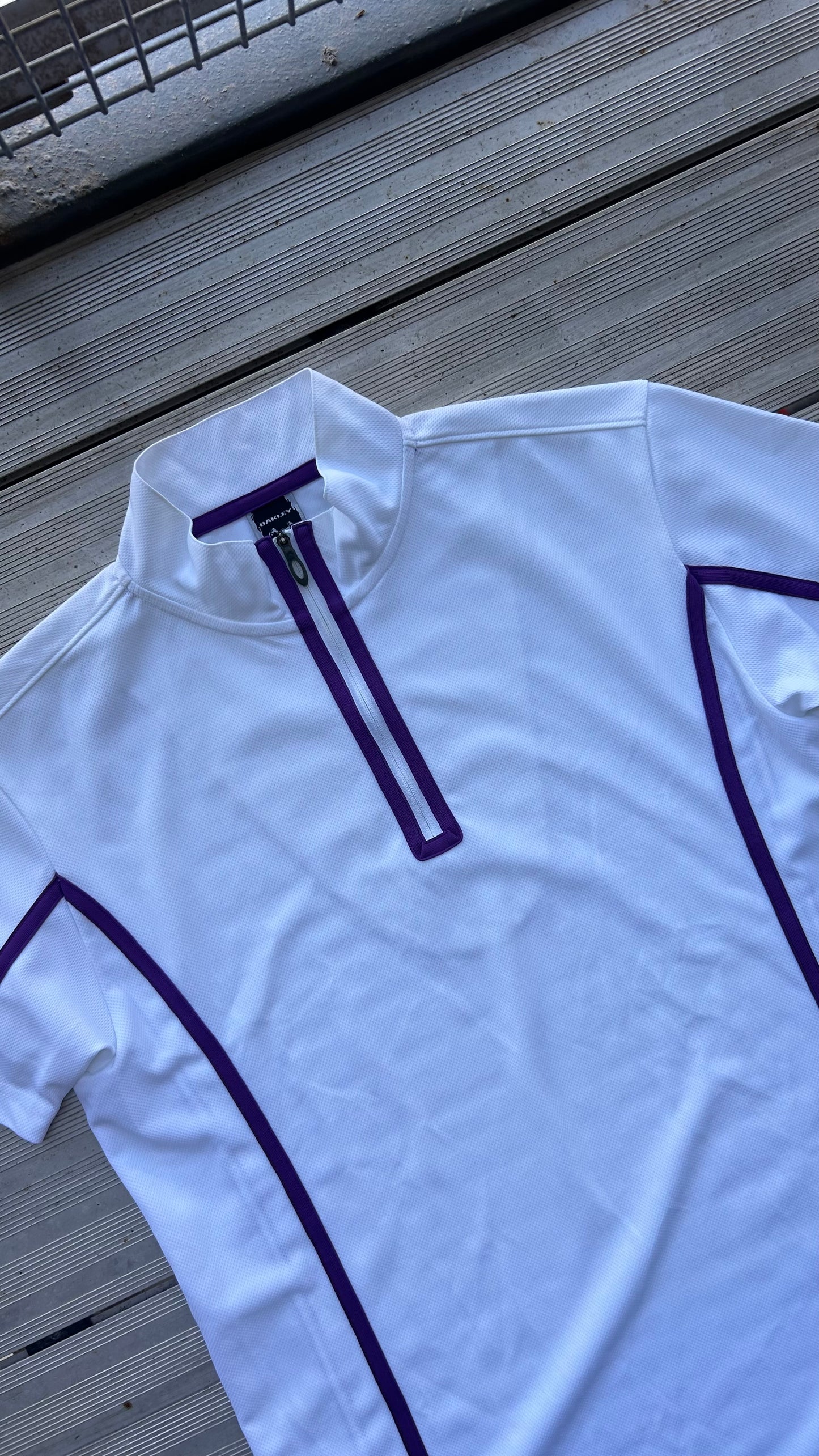 Oakley Zipped Top