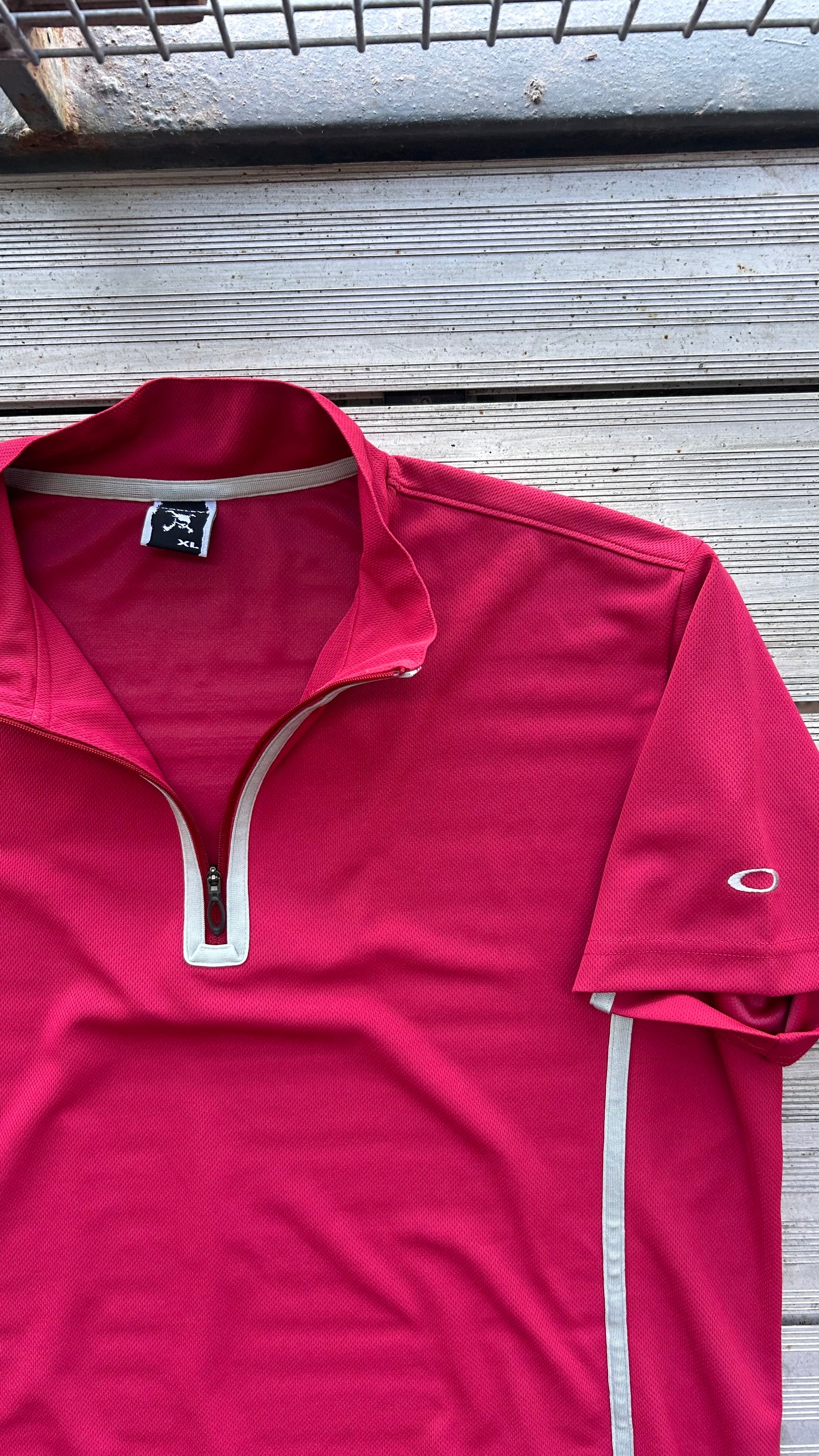 Oakley Zipped Top