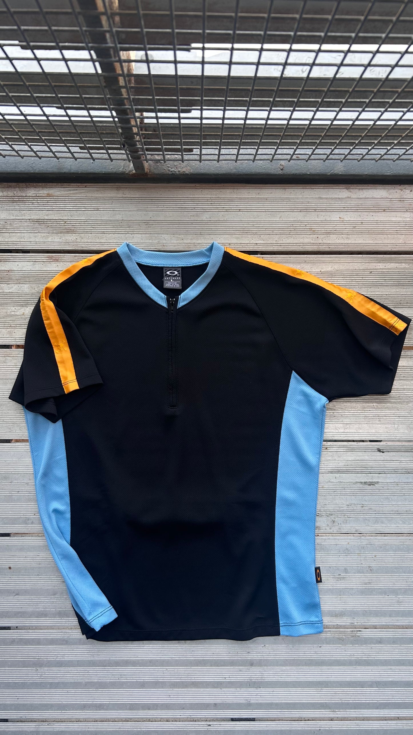 Oakley Software 1/4 Zipped Tee