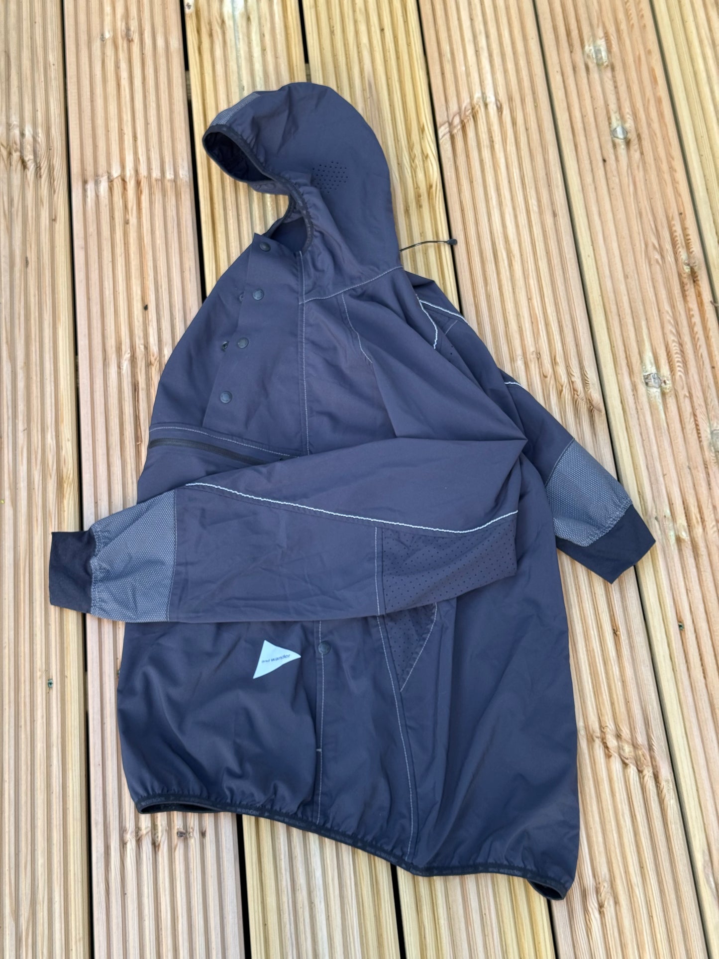 And Wander Windbreaker