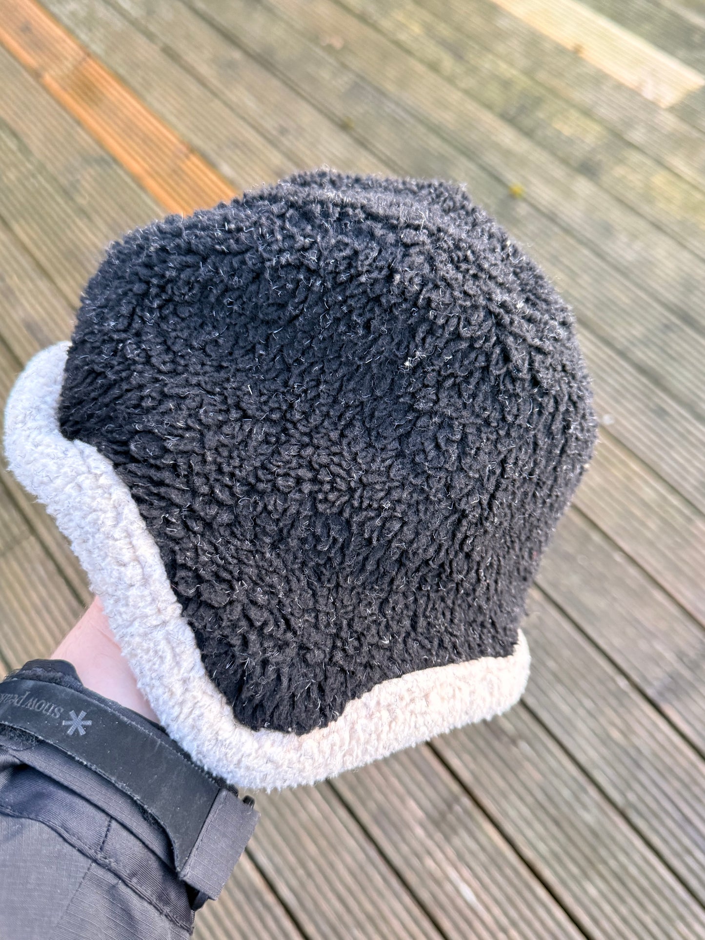 Oakley Moscow Trapper Hat