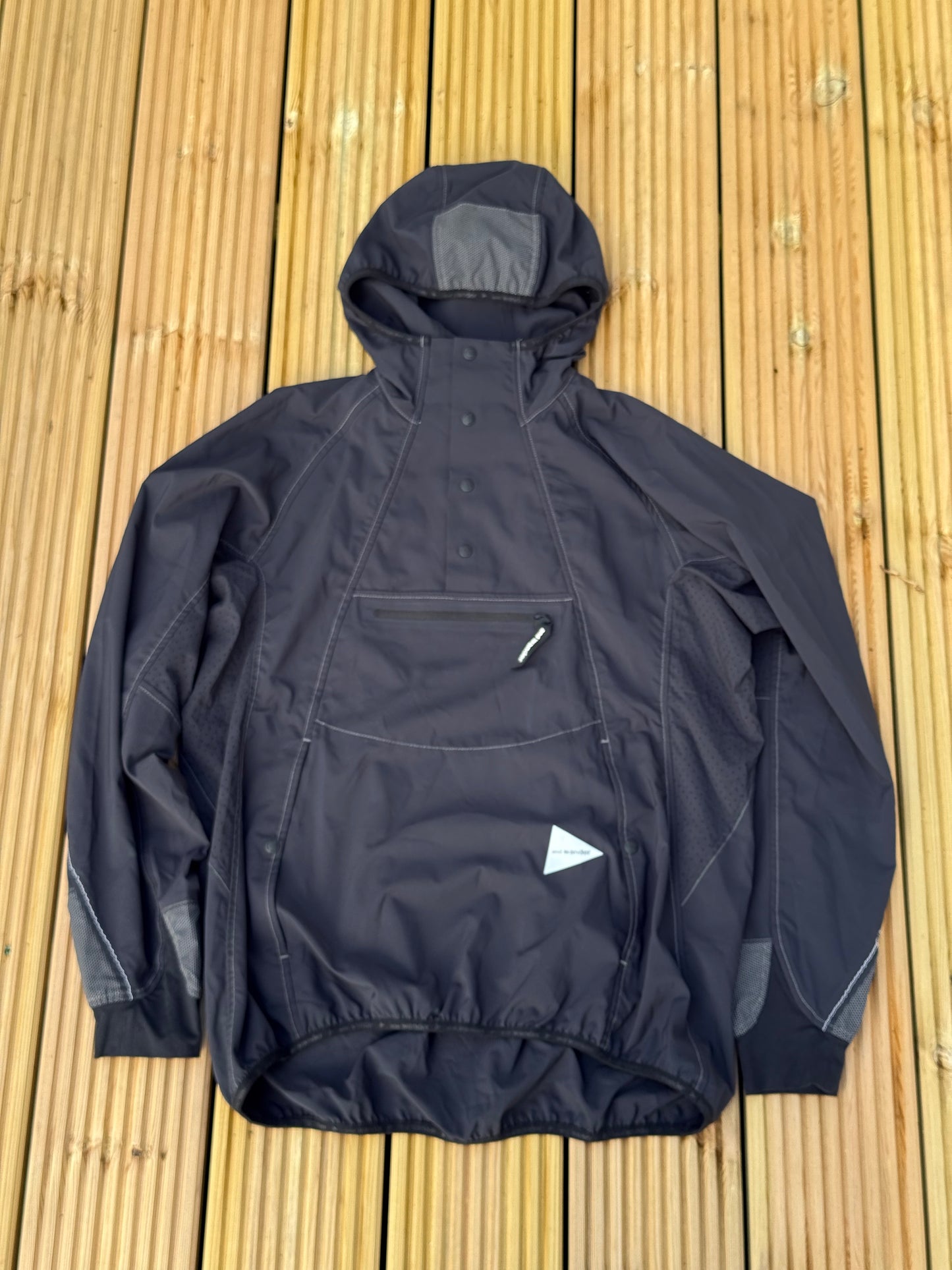 And Wander Windbreaker