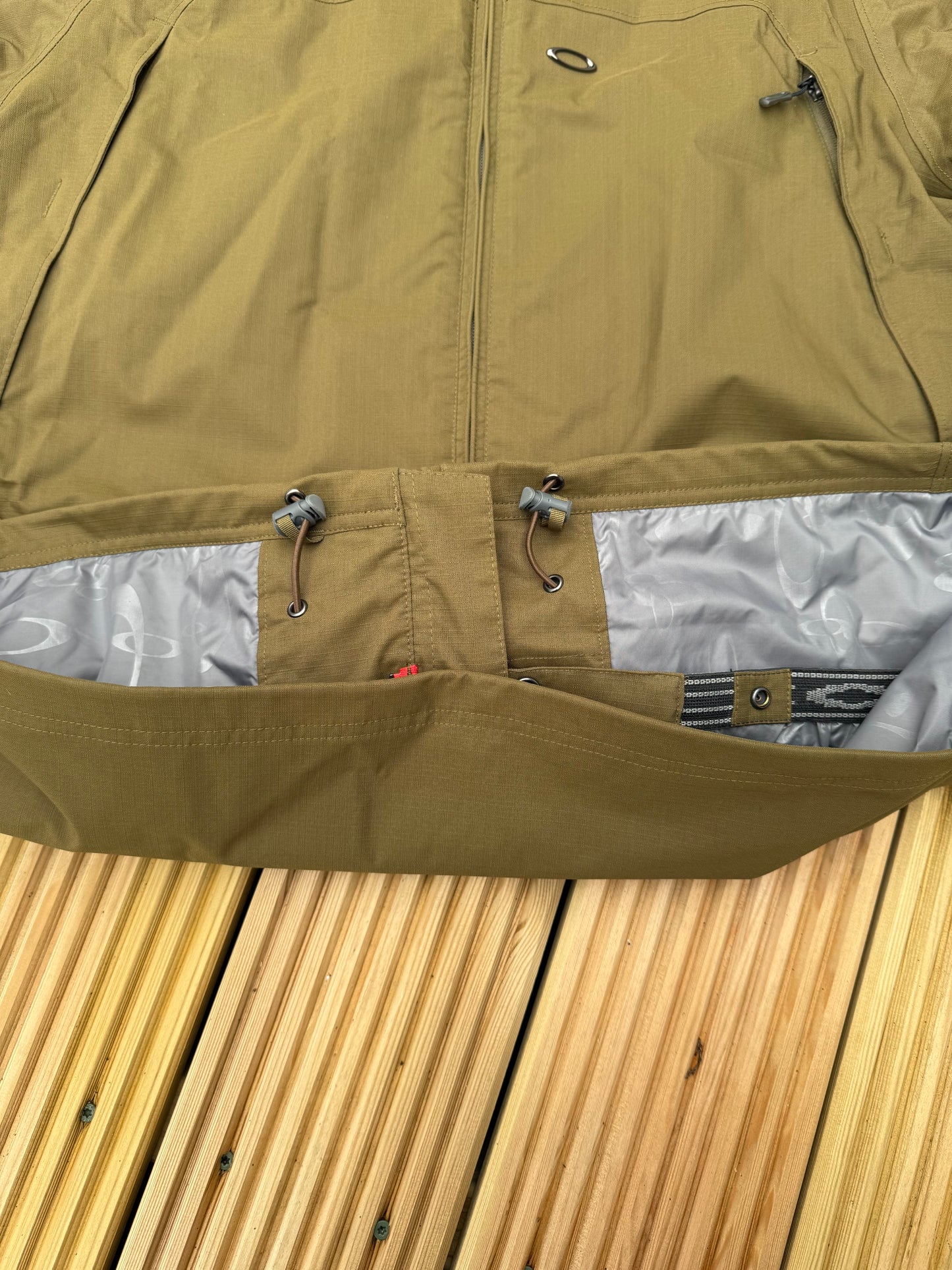 Oakley Magnetic Waterproof Jacket