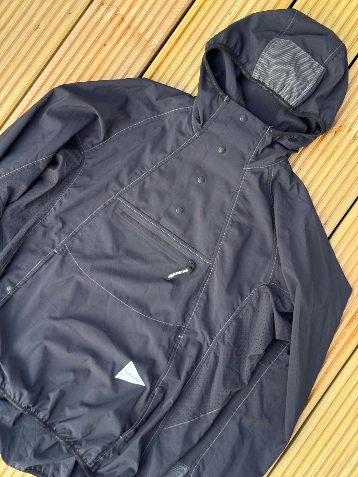 And Wander Windbreaker