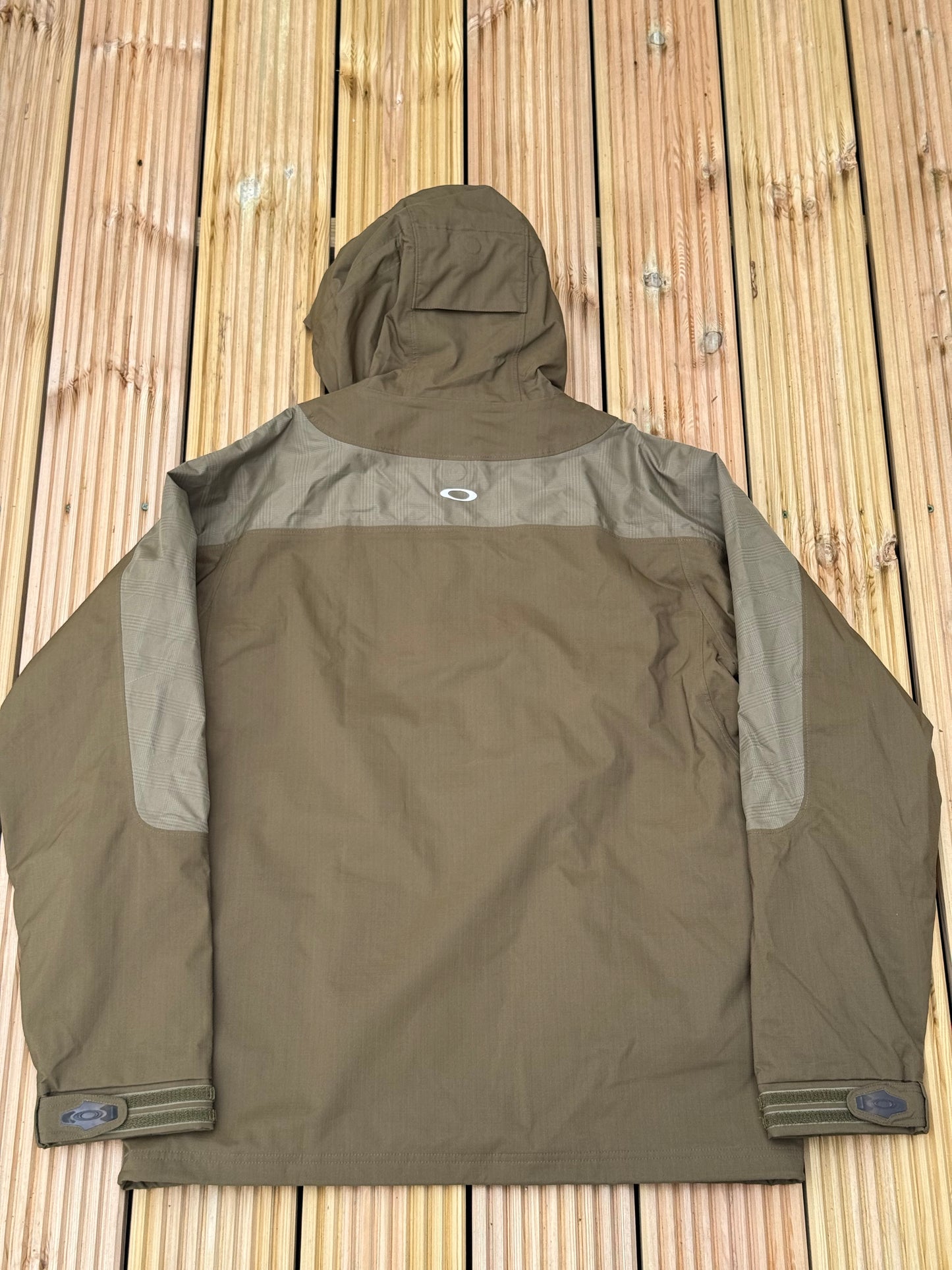 Oakley Magnetic Waterproof Jacket