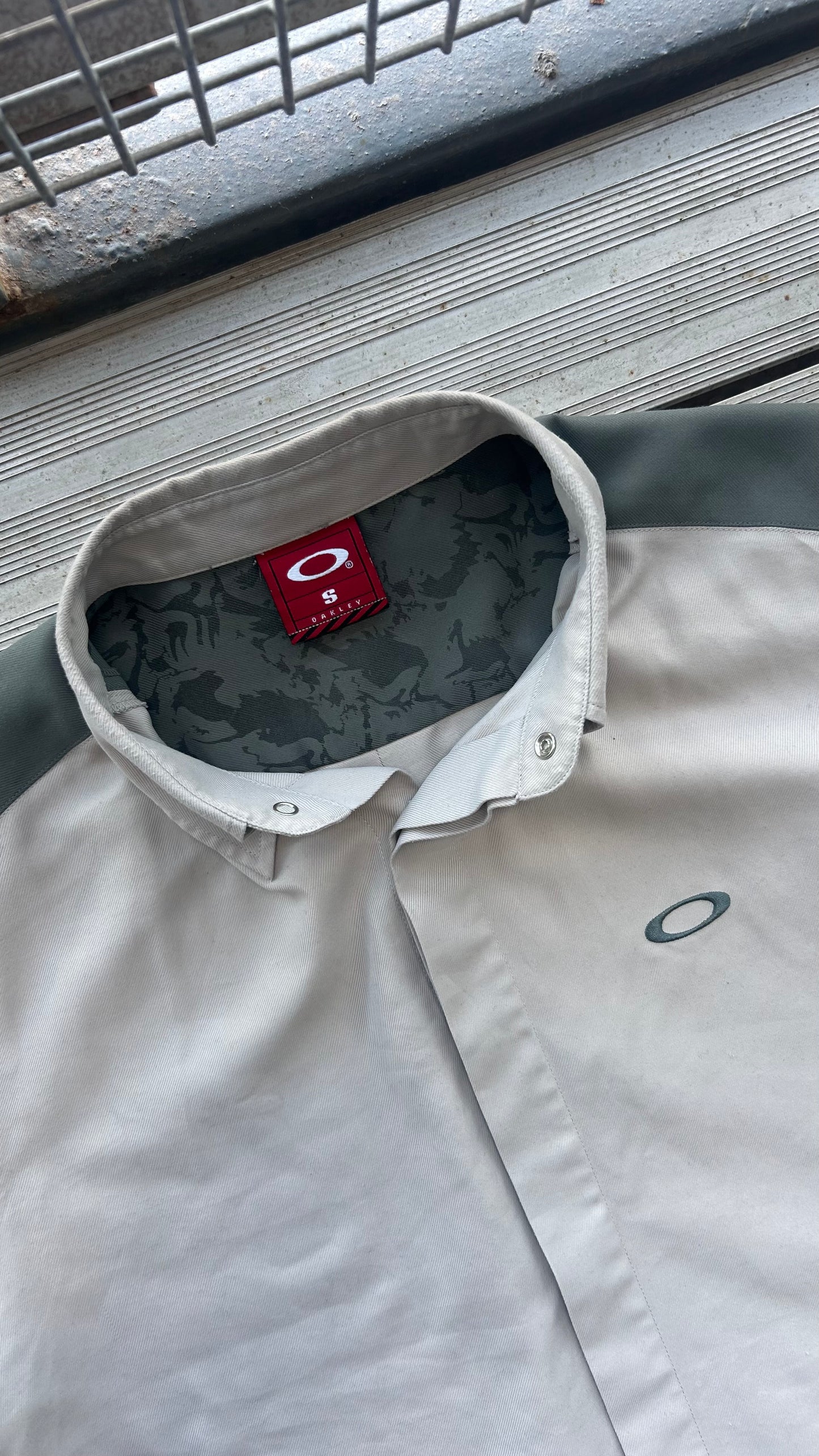 Oakley Shirt