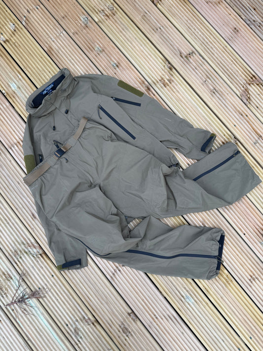 Arc’teryx LEAF Alpha Gen 1 Set