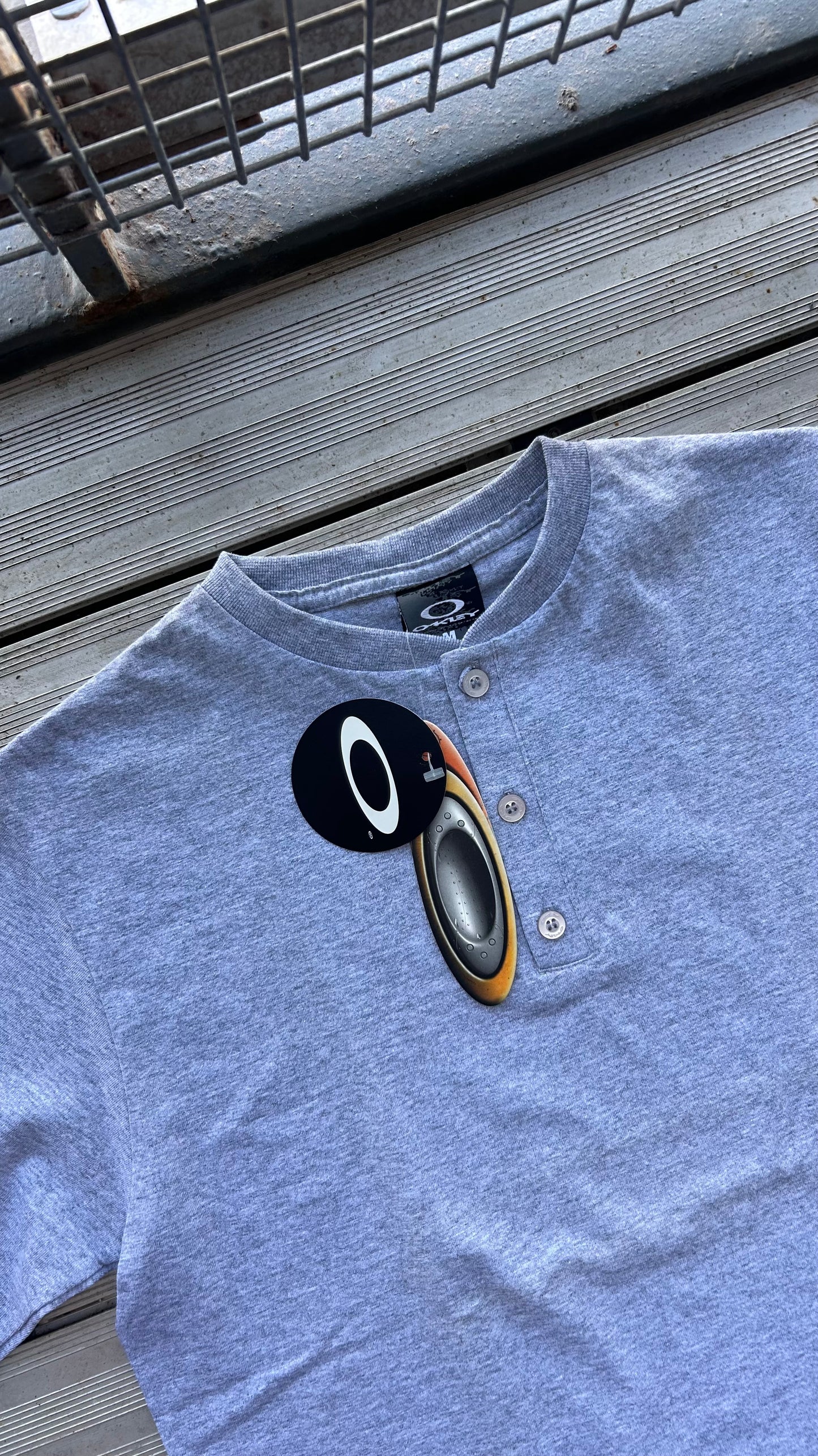 Oakley Button-up Tee